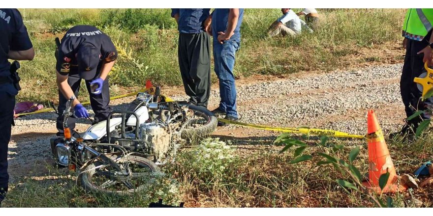 Devrilen motosikletin sürücüsü yaşamını yitirdi