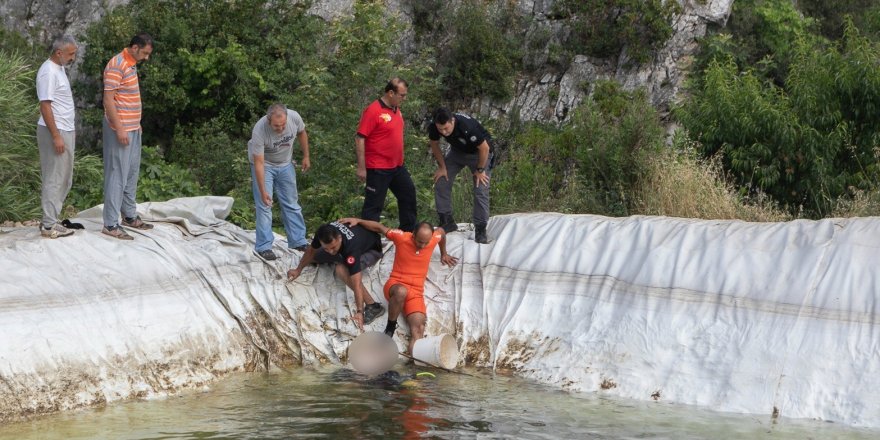 Sulama havuzuna giren çocuk boğuldu