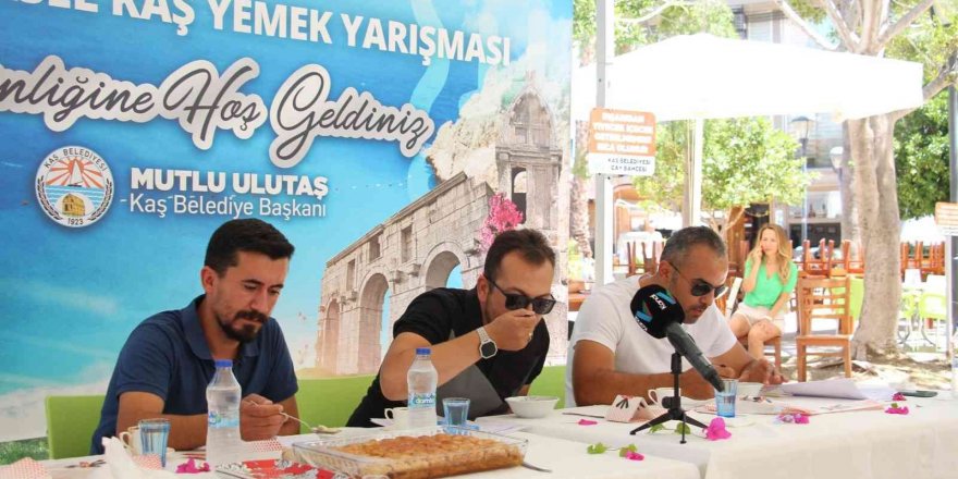 “Geleneksel Kaş Yemek Yarışması” yapıldı