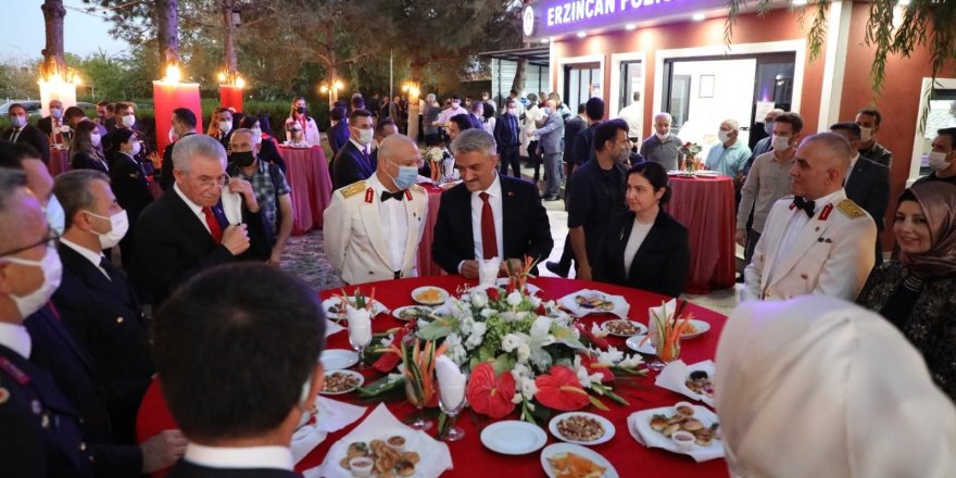 Erzincan’da 30 Ağustos Zafer Bayramı resepsiyonu