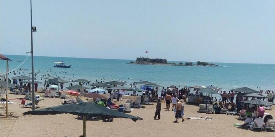 Adana sokakları boşaldı sahiller doldu taştı