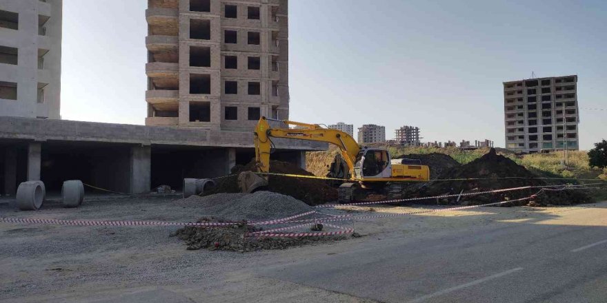 Adana’da inşaatta göçük: Mühendis ve işçi hayatını kaybetti