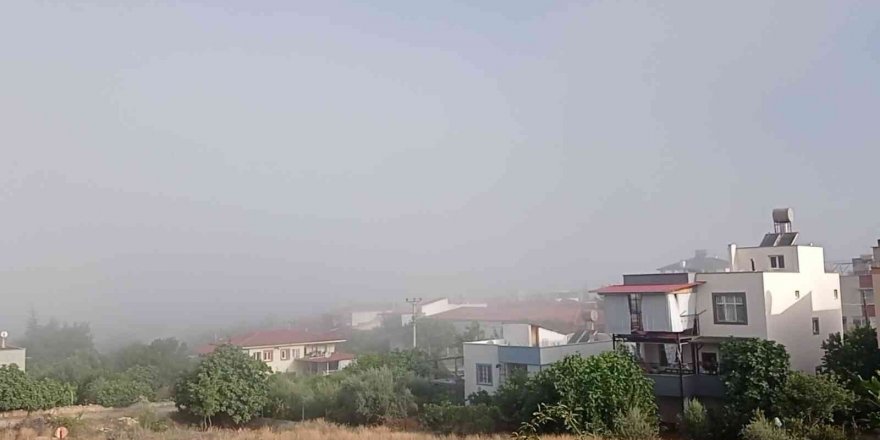 Kozan’ı sis kapladı
