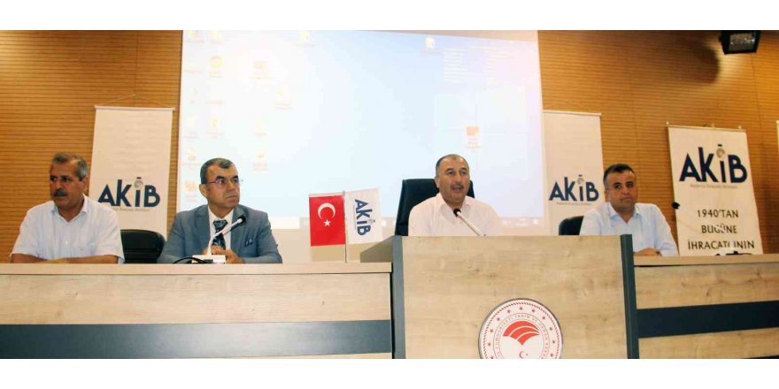 Akdenizli ihracatçılar zirai ilaç sorununa çözüm arıyor