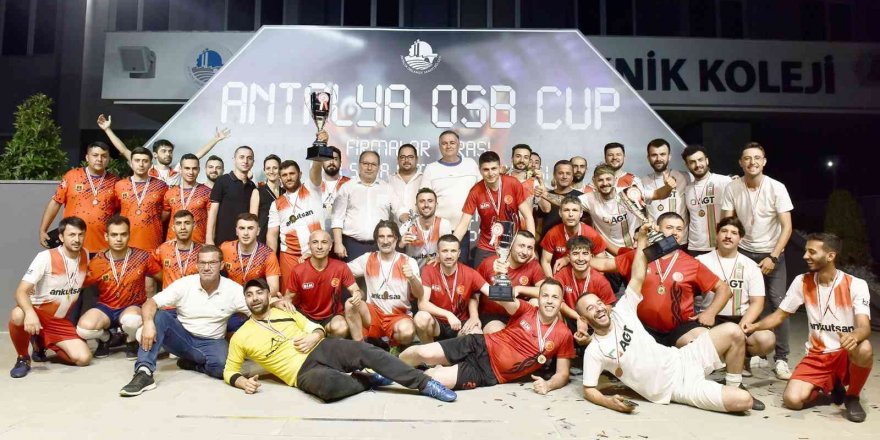 Antalya OSB Firmalar Arası Halı Saha Futbol Turnuvası sona erdi