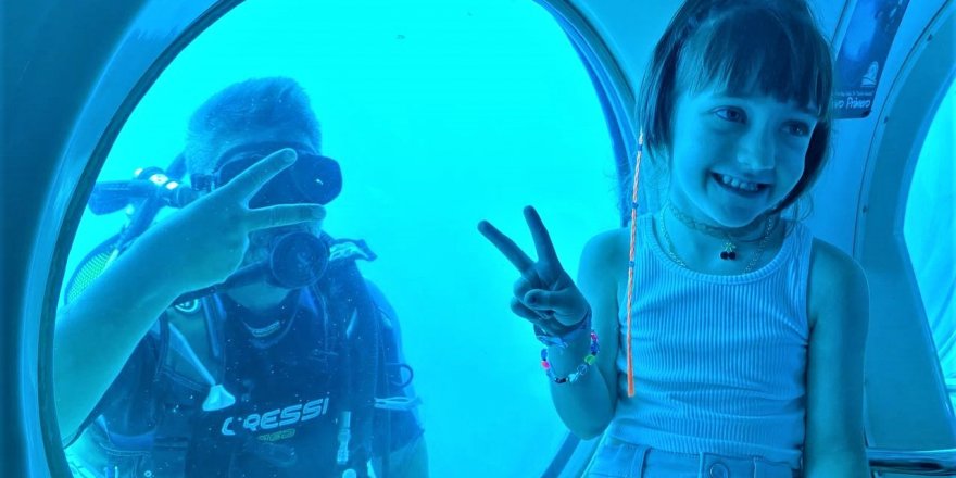 Türkiye’nin İlk Turistik Denizaltısı 15 Bin Turisti Denizin Altına İndirecek