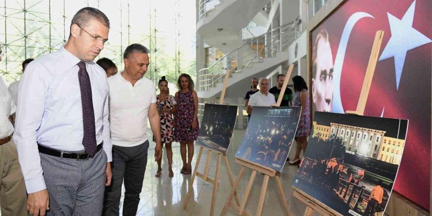 Muratpaşa Belediyesi’nde 15 Temmuz fotoğrafları sergisi açıldı