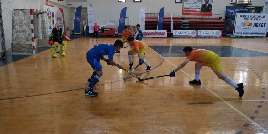 Anadolu Yıldızlar Lig Hokey Türkiye Birinciliği başladı