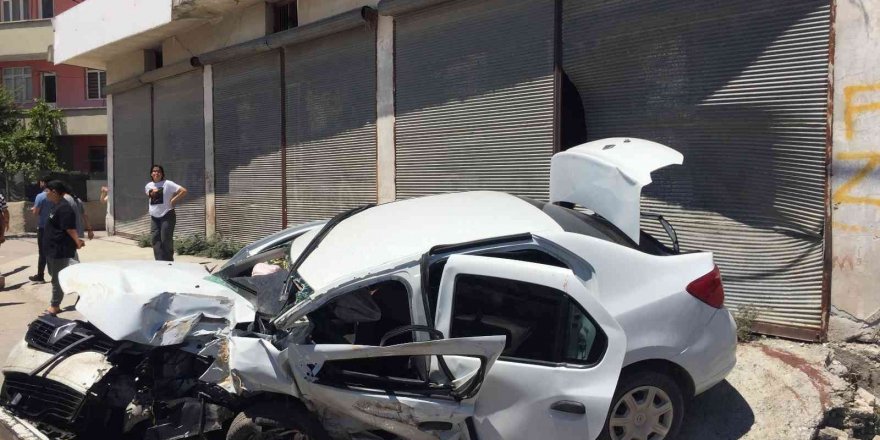 Adana’da trafik kazası: 1 ölü, 1 yaralı