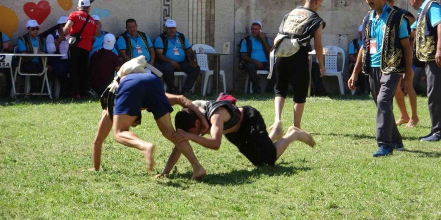 Hatay’da Türkiye Aba Güreşi Şampiyonası müsabakaları başladı