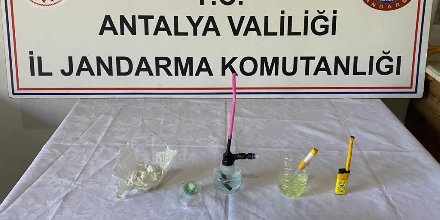 Antalya’ya tırda getirilen uyuşturucu Varan’a takıldı