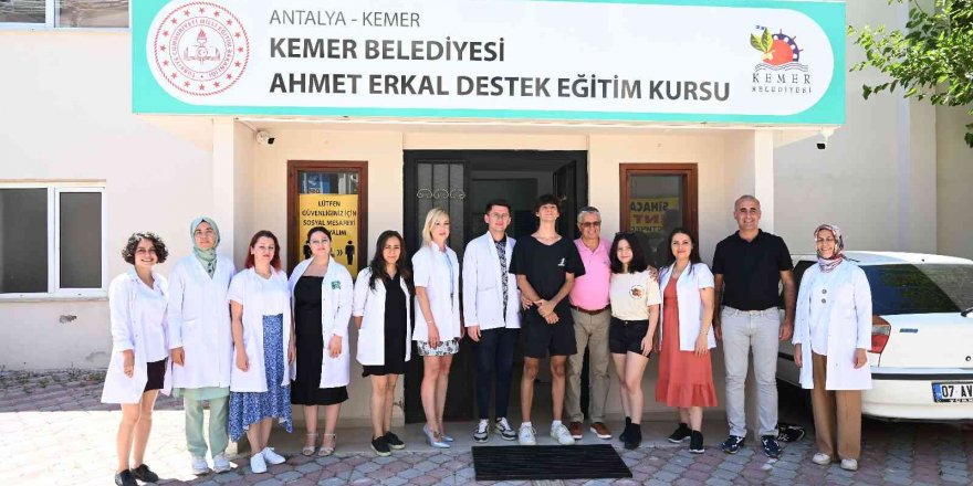 Ahmet Erkal Destek Eğitim Kursu öğrencilerinden başarılı sıralamalar