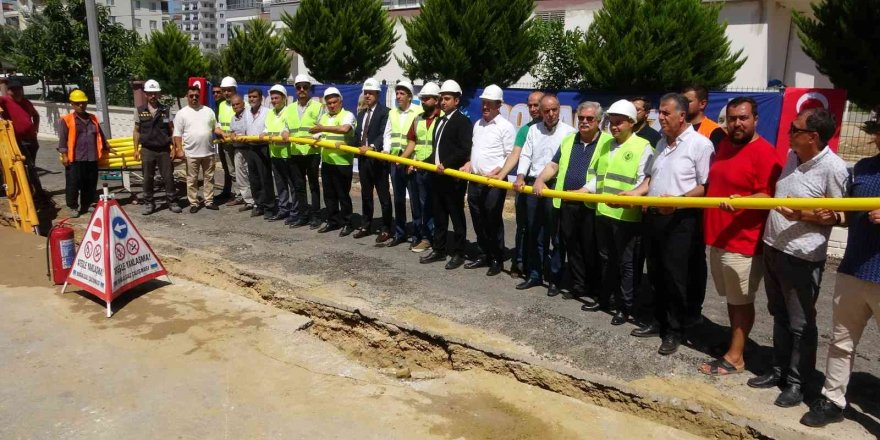 Erdemli’de ilk kez doğalgaz altyapı çalışması başladı