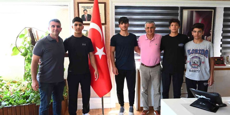 Kemer Belediyesi’nden sporculara ulaşım desteği sözü