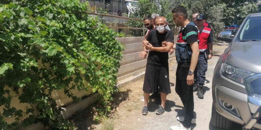 Trafik kazası izlenimi verilmek istenen cinayeti jandarma aydınlattı