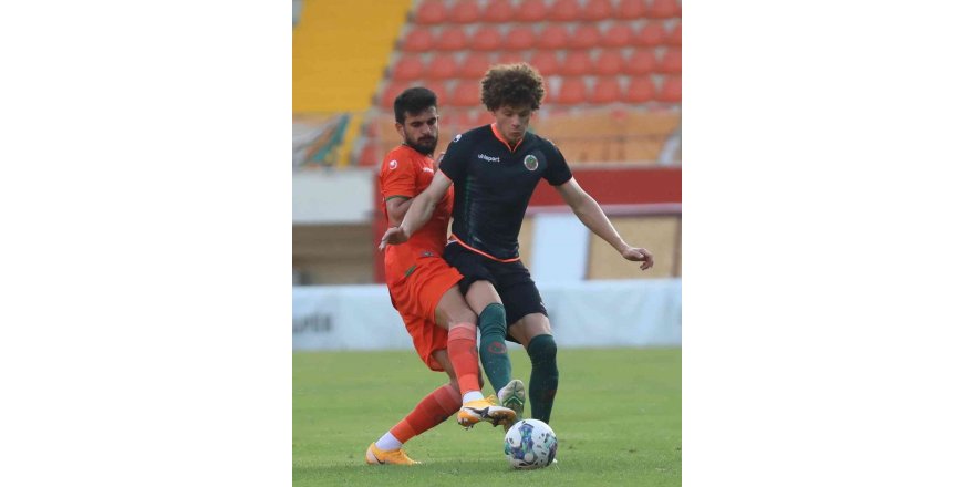 Alanyaspor antrenman maçı yaptı