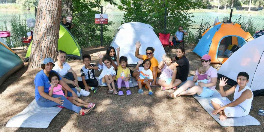 Tarsus Gençlik Kampı’nda çadır kampı etkinliği