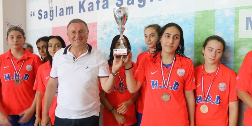 Hatay Büyükşehir Belediyespor Kadın Sutopu Takımı 1. Lig’e yükseldi