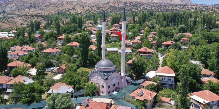 Kaş’ta, Yeşilbarak Söğütoğlu Camii açıldı