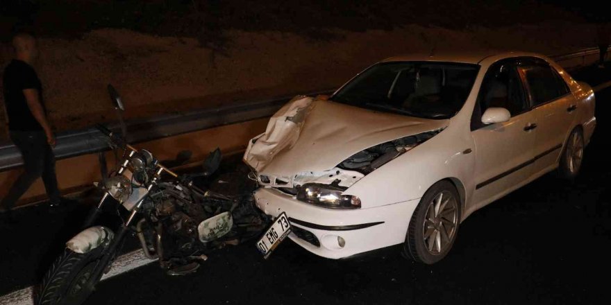 Adana’da otomobil motosiklete çarptı: 1 ölü 2 yaralı