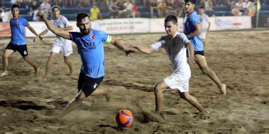 Manavgat’ta plaj futbolu heyecanı başladı