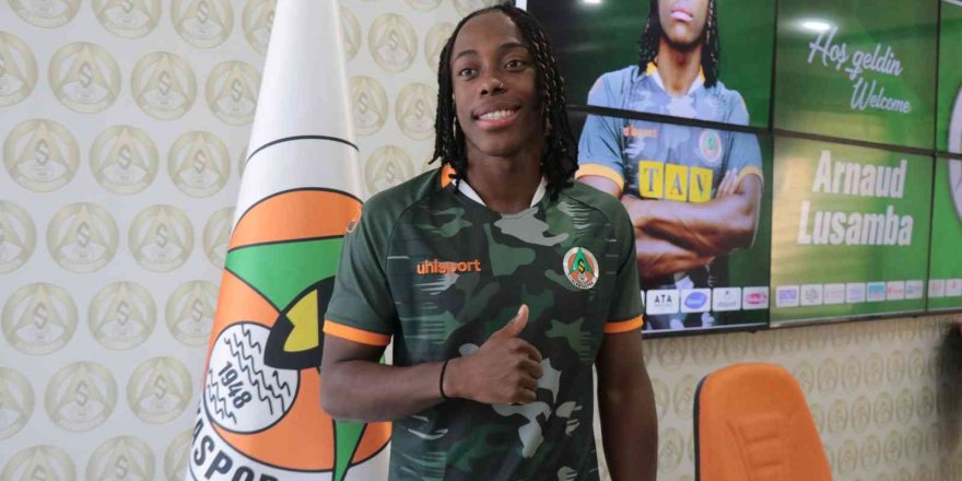 Alanyaspor, Fransız Arnaud Lusamba’yı renklerine bağladı