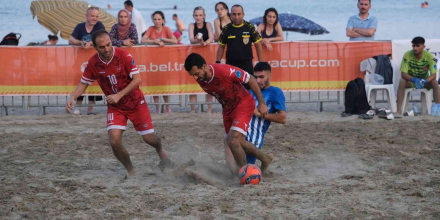 Türkiye Bölgesel Plaj Futbolu Ligi Alanya etabı başladı