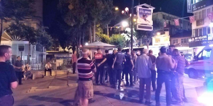 Isparta’da yelken bidonlu kavga kamerada