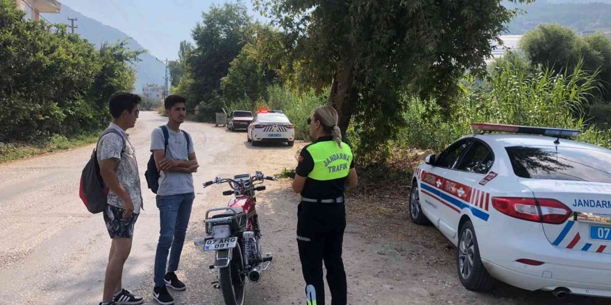 Antalya’da motosiklet denetimi: 320 sürücüye 260 bin TL ceza