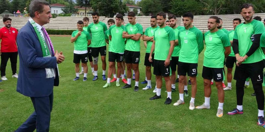 Isparta Valisi Aydın Baruş: “ Isparta 32 Spor, kent için önemli bir marka”