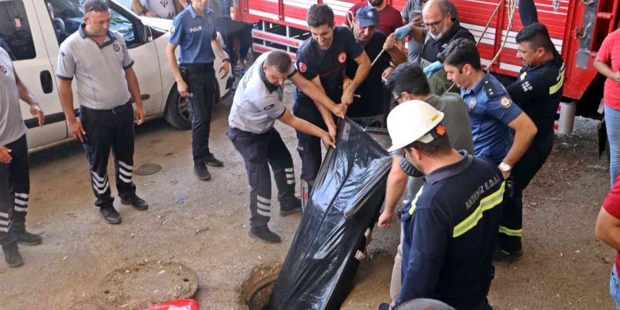 Yer altı şebeke hattına giren hırsızlık şüphelisinin feci sonu