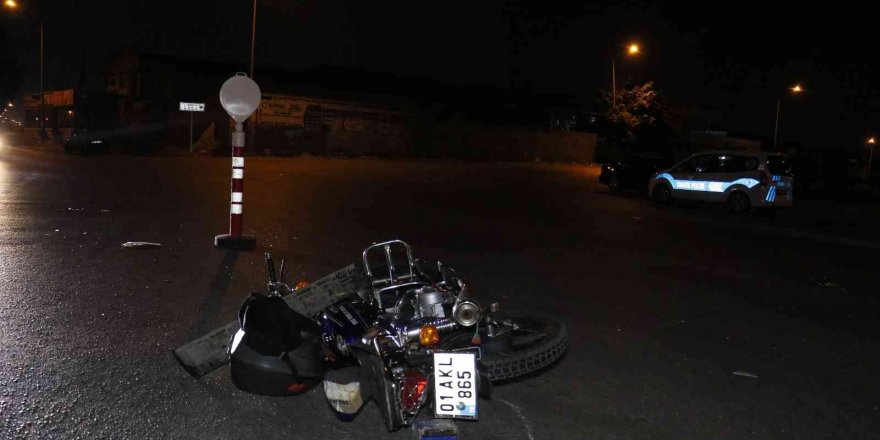 Adana’da cipe çarpan motosiklet sürücüsü öldü