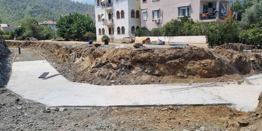 Kemer’de alt ve üstyapı çalışmaları sürüyor