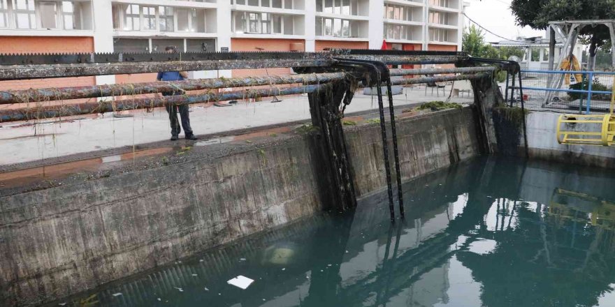 Hidroelektrik santrali kapaklarında erkek cesedi bulundu