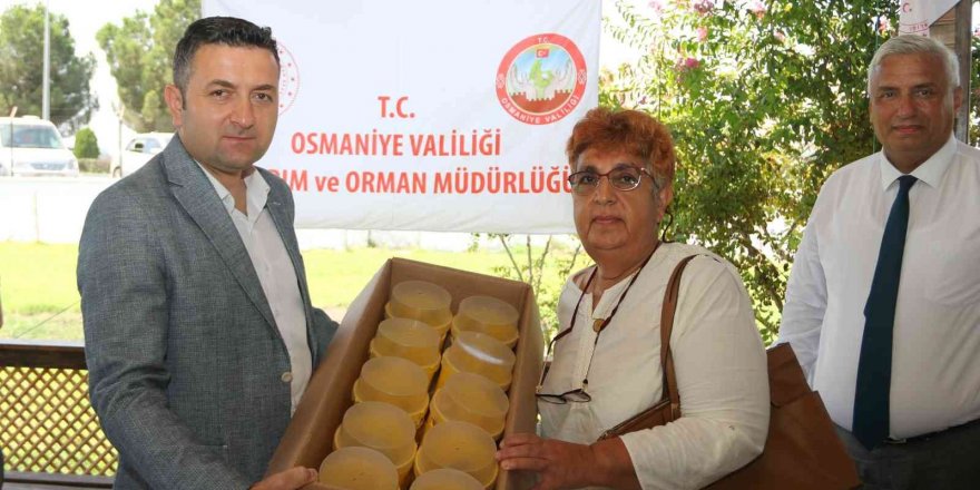 Çiftçilere Akdeniz Meyve Sineği tuzağı dağıtıldı