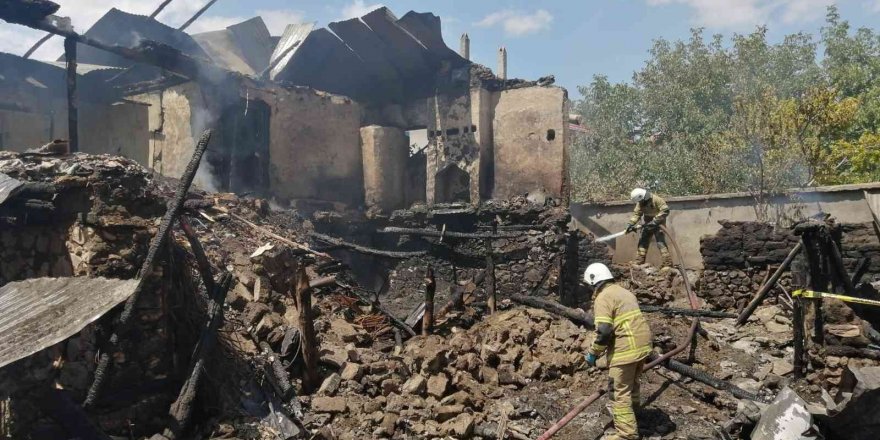 Isparta’da yaşlı kadın evinde çıkan yangında hayatını kaybetti