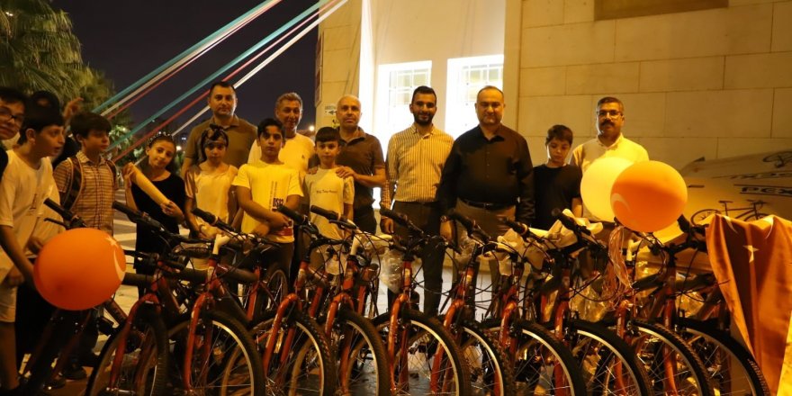 Kur’an Kursuna Geldiler, Dron, Scooter Ve Bisiklet Kazandılar