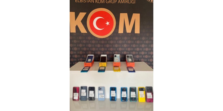 Elbistan’da 120 bin lira değerinde kaçak cep telefonu ele geçirildi