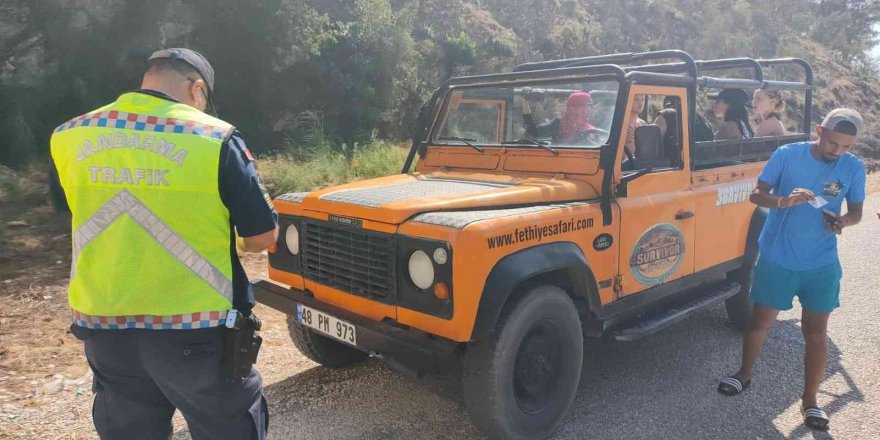 Kaş’ta safari araç sürücüleri bilgilendirildi