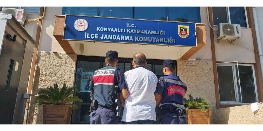 Antalya’da 90 suç kaydı bulunan şüpheli yakalandı