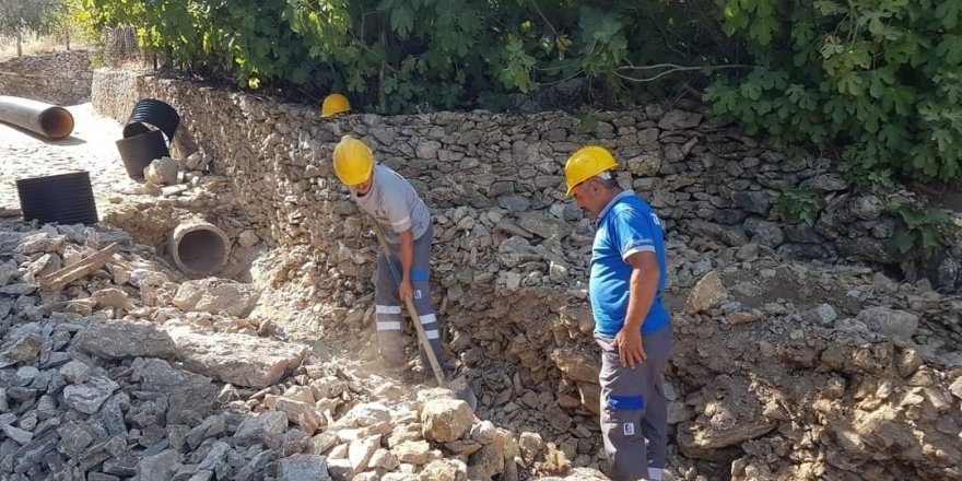 Büyükşehir’den Ürünlü’de yağmur suyu çalışması