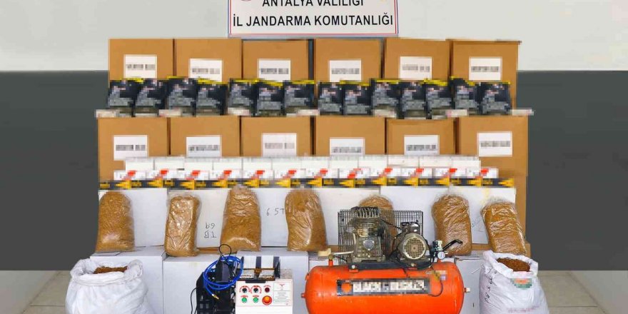 Manavgat’ta piyasa değeri 650 bin TL kaçak tütün ve makaron operasyonu