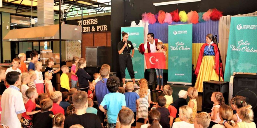 Ukrayna’dan tahliye edilen yetim çocuklar Türkçe öğreniyor