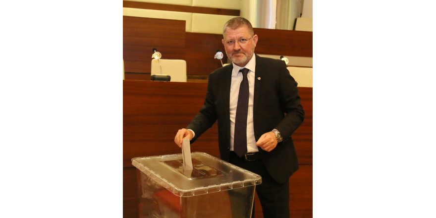 ATSO'nun meclis başkanlığını Ahmet Öztürk kazandı
