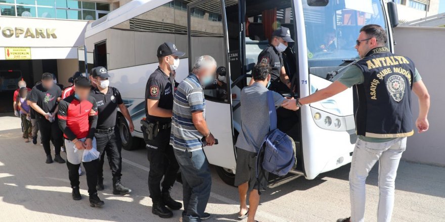 Aranan 81 Kişi Yakalandı