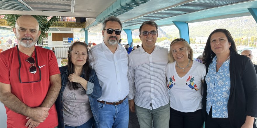 Onkoloji Hastaları Tekne Turuyla Moral Buldu