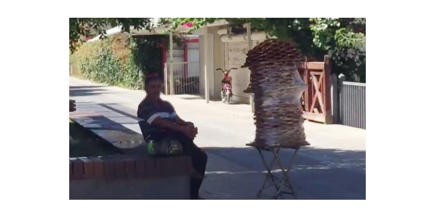 Yerli Halka 7,5, Turiste 20 Liradan Simit Veren Seyyar Satıcıya Para Cezası