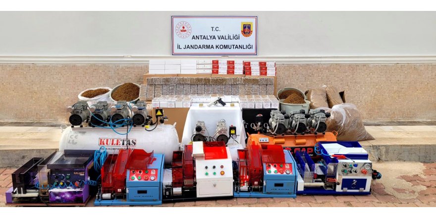 Kaçak sigara dolum imalathanesine baskın