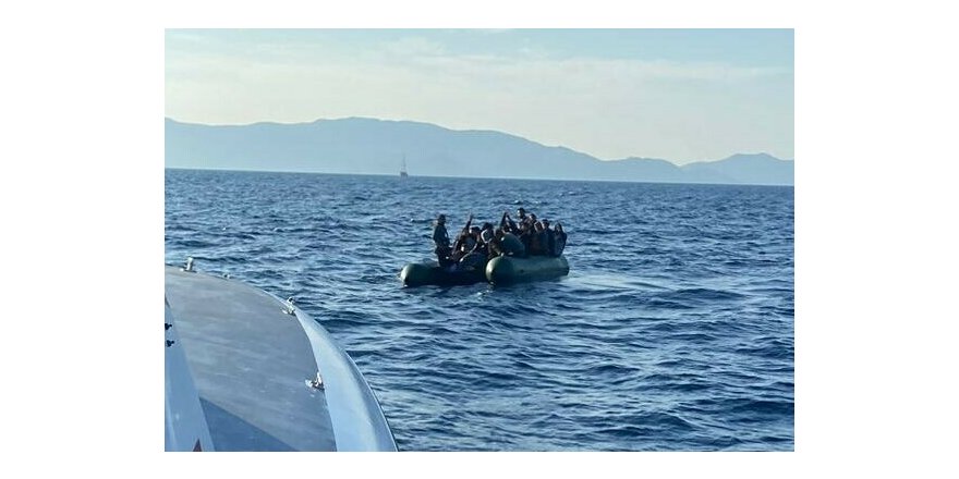 Bodrum'da Yunan unsurlarının geri ittiği 30 kaçak göçmen kurtarıldı