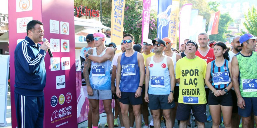 Kaş Yarımadaton Yarışları başladı